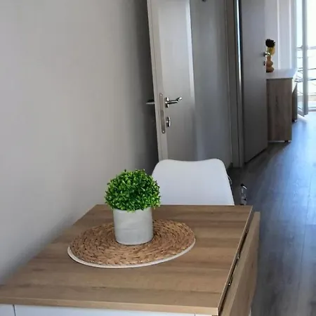 Seaside Oasis 公寓 *